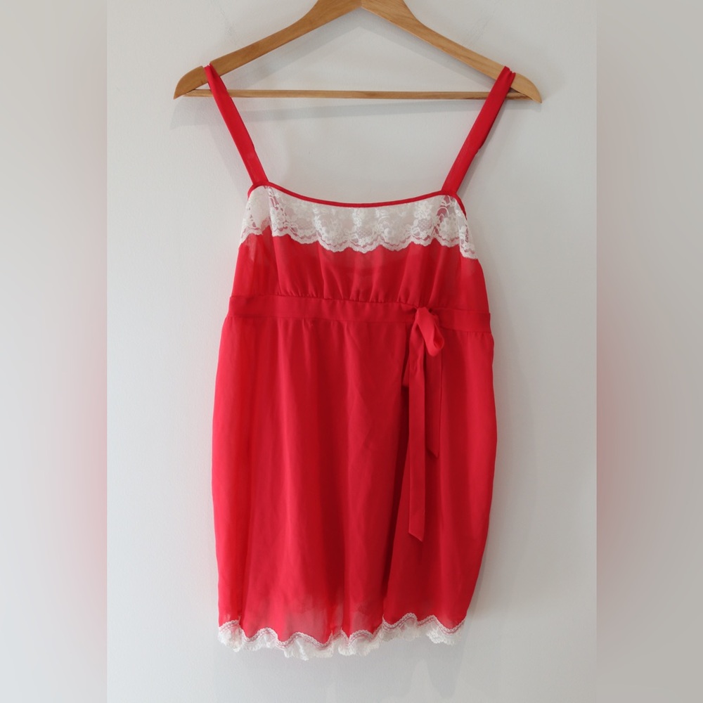 Vintage Victoria’s Secret sexy chemise red/off white babydoll size Small